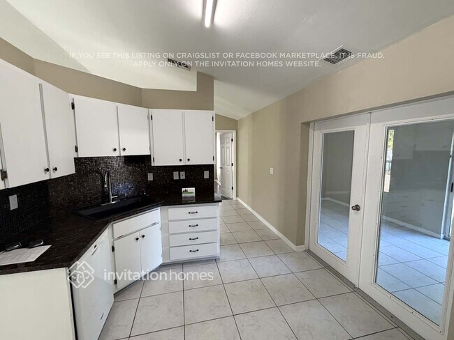 Foto del edificio - 1201 SW 29th Terrace