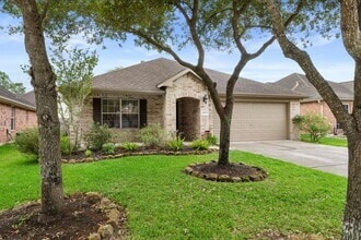 Building Photo - 26873 Armor Oaks Dr