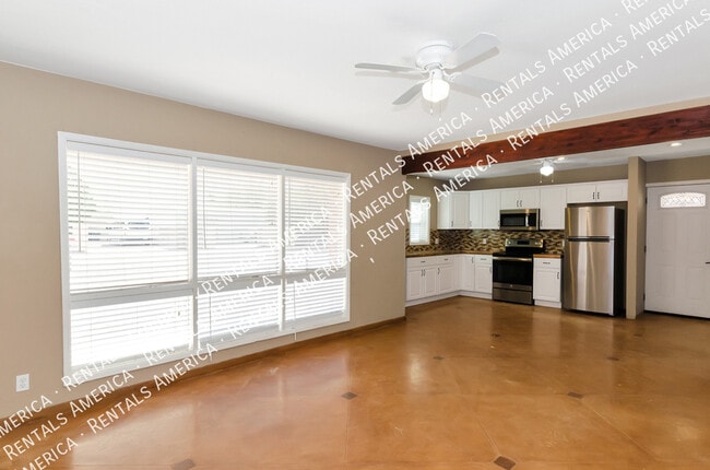 Foto del edificio - 5625 E 20th St