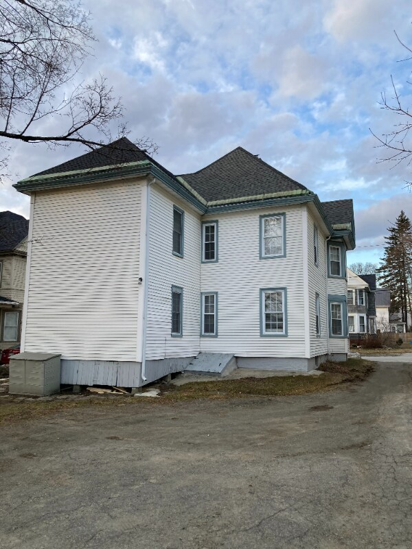 21 Brimmer St, Brewer, ME 04412 House Rental in Brewer, ME