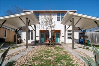 Building Photo - 4702 Leslie Ave