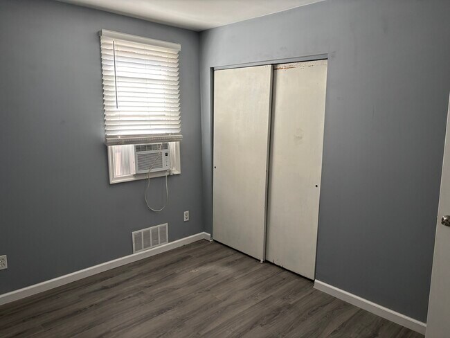 Foto del edificio - 1170 Gershal Ave