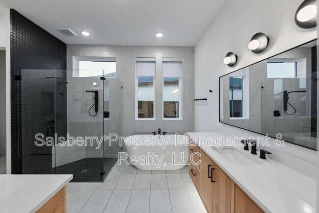 Foto del edificio - 1790 Coopers Hawk Dr