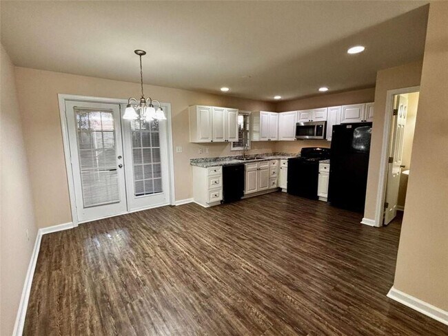 Foto del edificio - 508 Summer Pl NW