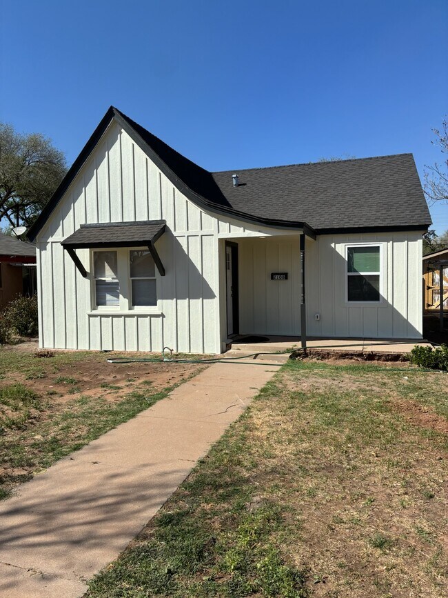 Foto del edificio - 2108 27th St