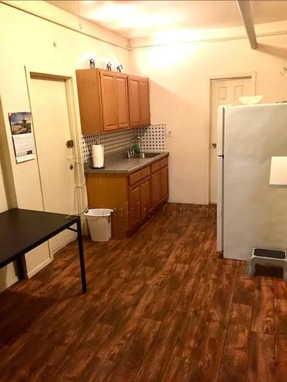 Foto del edificio - 1 bedroom in ASTORIA NY 11102