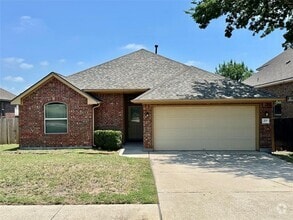 Building Photo - 520 Cerezo Dr