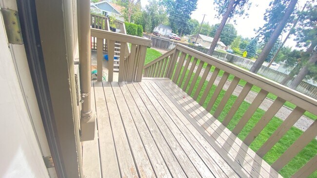 Foto del edificio - 2-bedroom 1 bath Great Spokane Valley Loca...