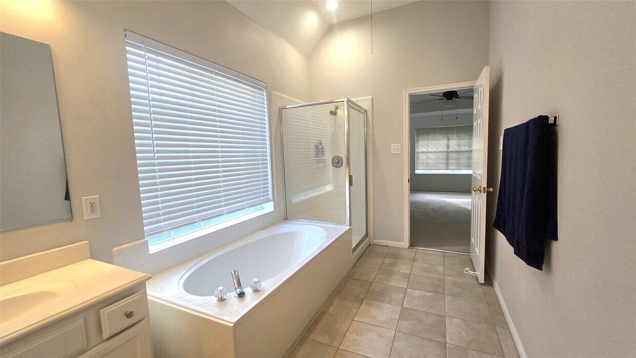 Building Photo - 95 S Dreamweaver Cir