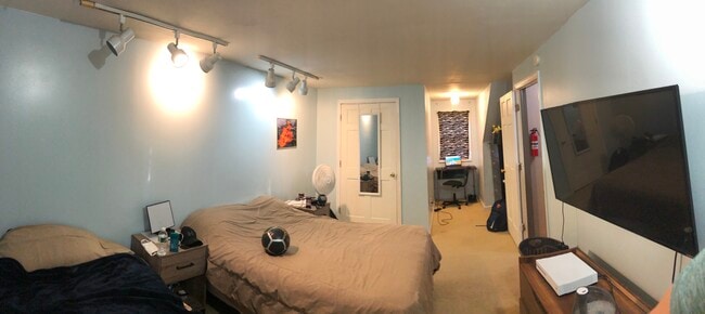 Bedroom - 8653 Braewood Dr