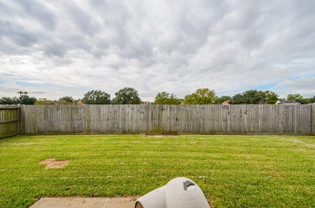 Building Photo - 14027 Wheatbridge Dr