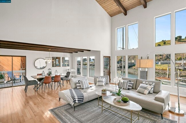 Building Photo - 1307 Sanderling Island