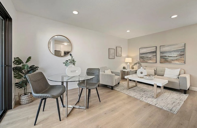 Foto del edificio - 295 Stonegate Cir