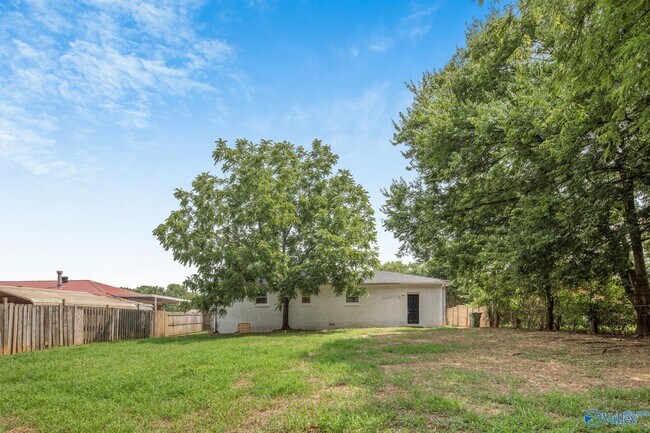 Foto del edificio - 2506 Jeri St NW