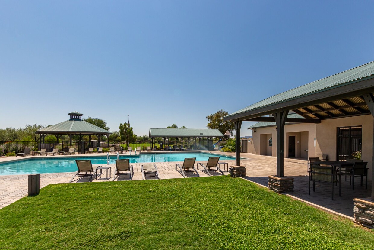 Foto principal - Perfect 3 bed/2 bath home in Johnson Ranch!