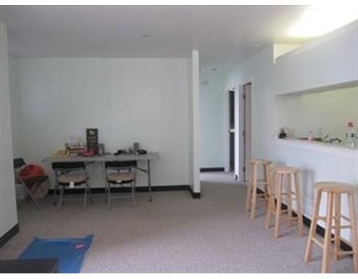 Foto del edificio - 100 W Squantum St