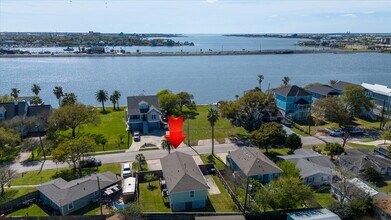 Building Photo - 1618 Bayou Shore Dr