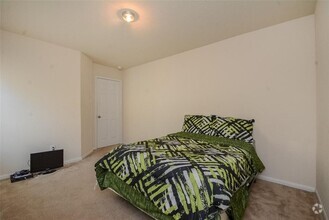 Building Photo - 9930 Swallow Dr