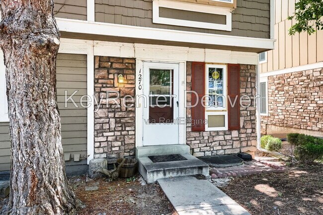 Building Photo - 1270 S Idalia St