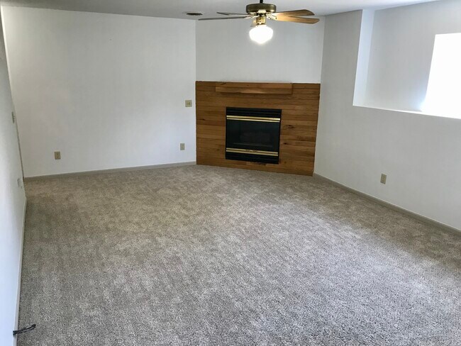Foto del edificio - 5020 Chadwick St