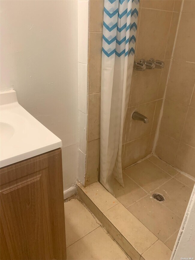 1070 Pugsley Ave, The Bronx, NY 10472 House Rental in The Bronx, NY