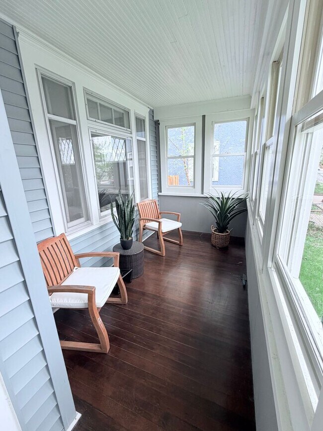 Foto del edificio - Gorgeous 3 Bedroom with Modern Upgrades!!
