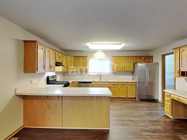 Building Photo - 25773 S Hoover Ct