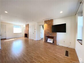 Building Photo - 135 Olive St