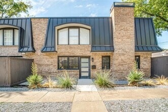 Building Photo - 5901 Auburndale Ave