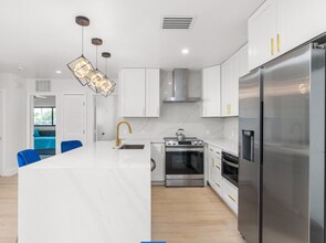 Building Photo - 303 De Carie St