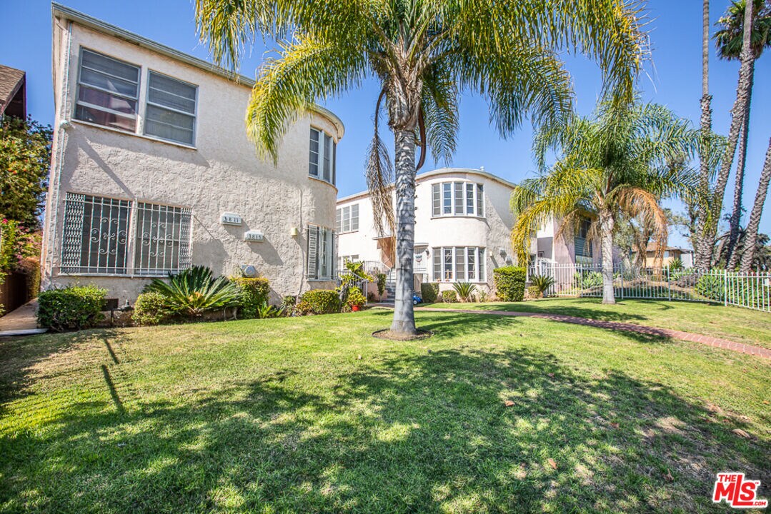 Foto principal - 3815 W Adams Blvd