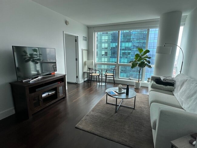 Foto del edificio - 77 Hudson St