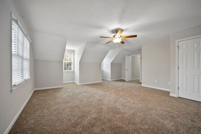 Foto del edificio - RENOVATED 3 Bedroom 2 bath house in Acworth