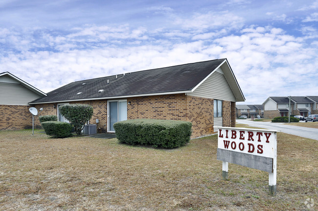 Liberty Woods Apartaments - Liberty Woods Apartments