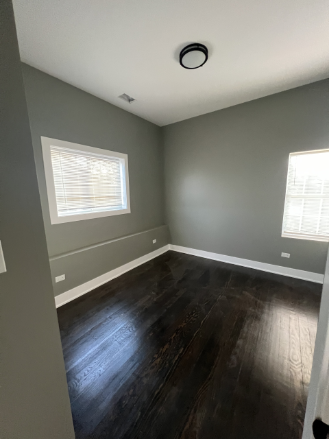 Foto principal - 2 bedroom in Chicago IL 60623