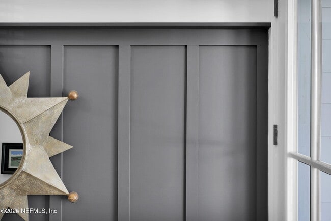 Building Photo - 299 Blue Hampton Dr