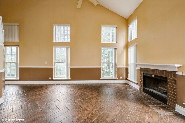 Foto del edificio - 8 Dellwood Ct