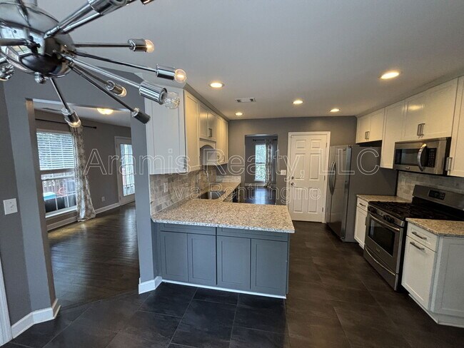 Foto del edificio - 2809 Ashwood Pl