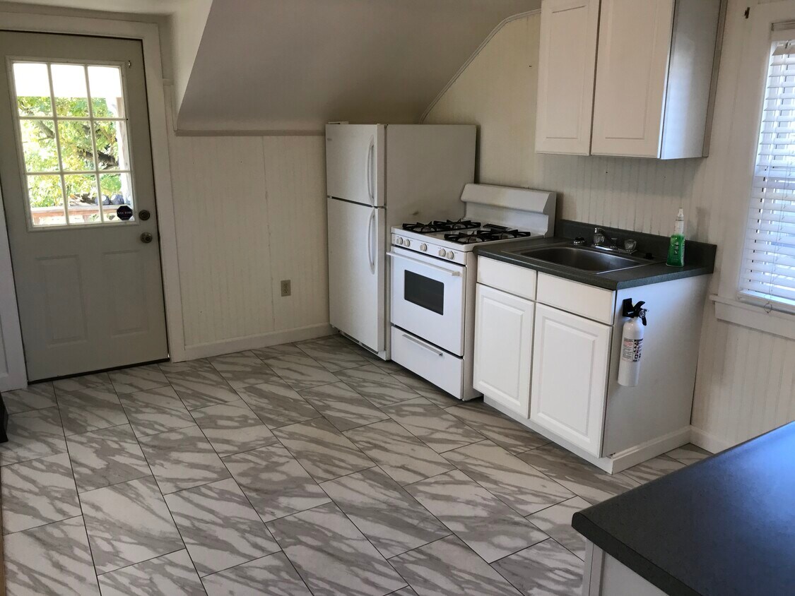 Foto principal - 861 Brackenridge Ave