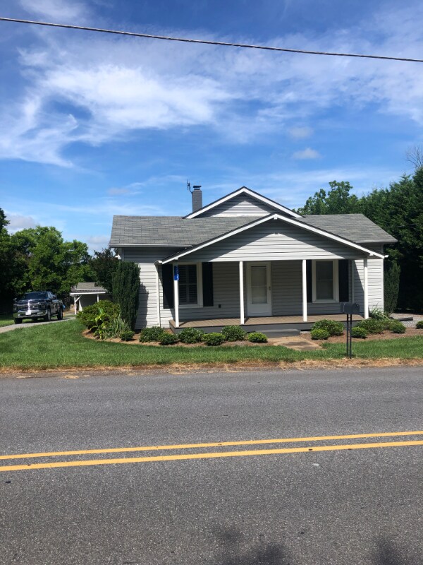 2855 S Lookout St, Claremont, NC 28610 House Rental in Claremont, NC