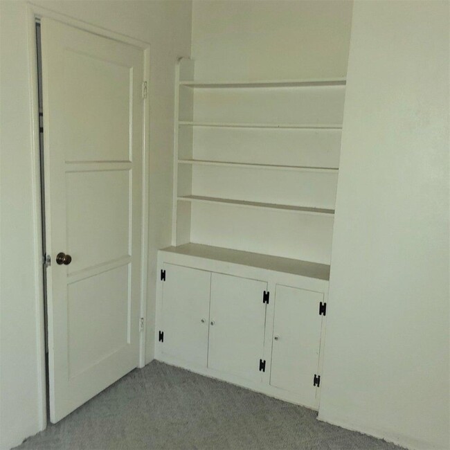 Foto del edificio - 45002 Kingtree Ave