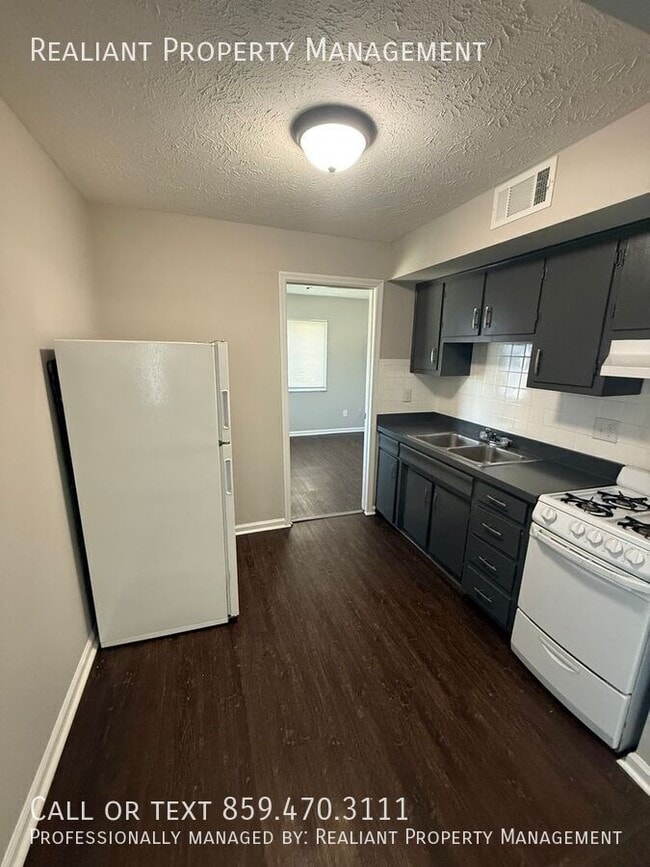 Photo - 208 Lakeshore Dr Apartment