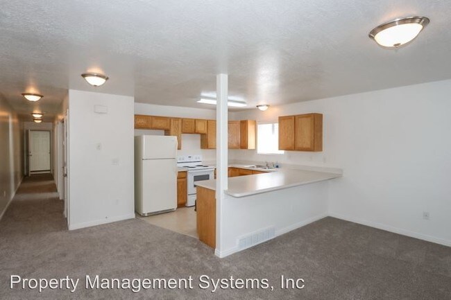 Building Photo - 164 N 600 W