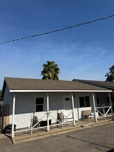 Building Photo - 824 River Rd