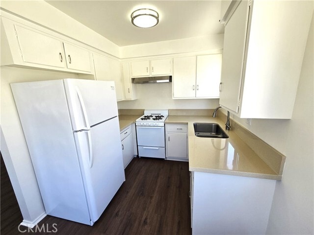 Building Photo - 123 W Lomita Ave