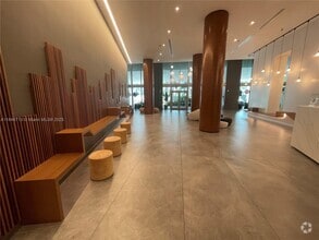Building Photo - 350 S Miami Ave