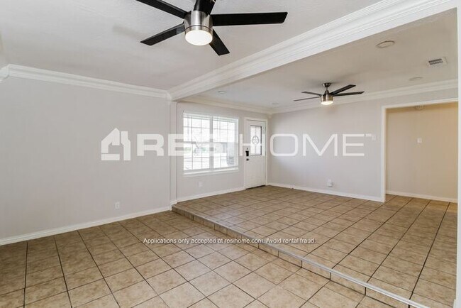 Building Photo - 1704 Continental Drive