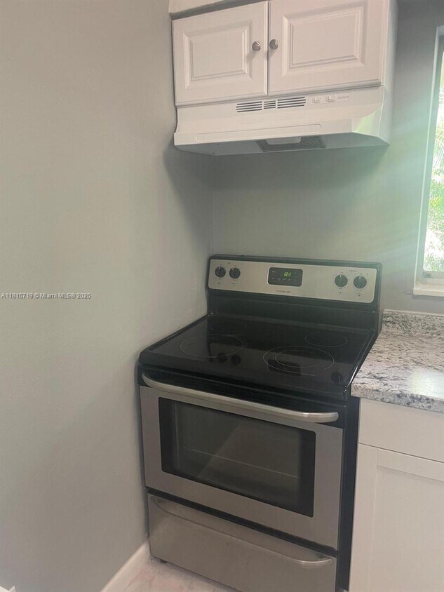 Foto del edificio - 7380 NW 38th St