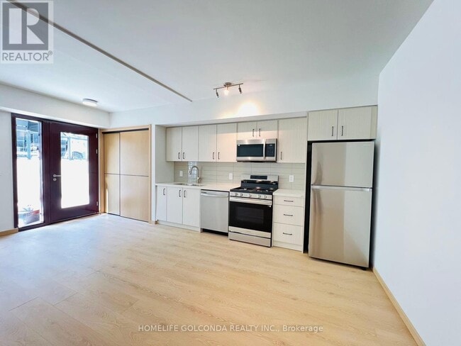 Building Photo - 3427 Sheppard Ave E