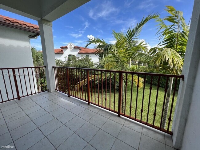 Foto del edificio - 4 br, 3.5 bath House - 2181 NW 99th Ter